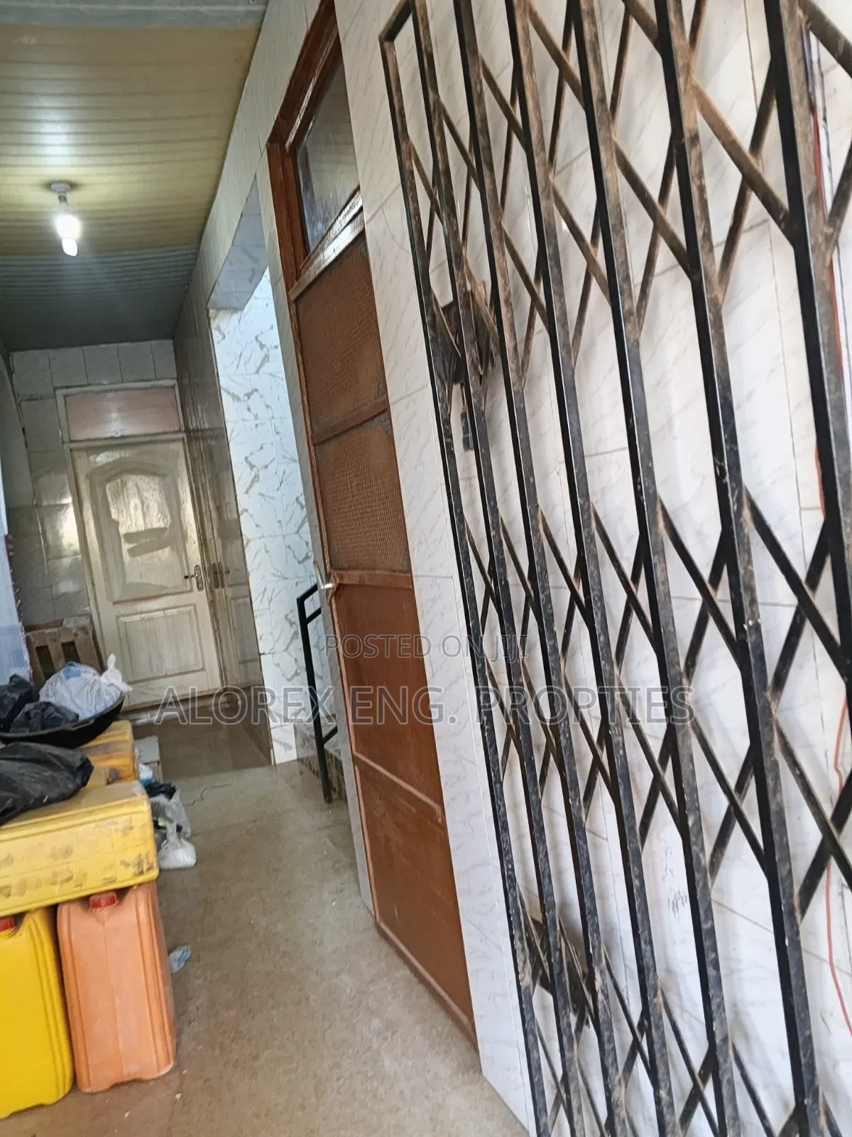 1bdrm Apartment in Single Self, Frafraha for rent