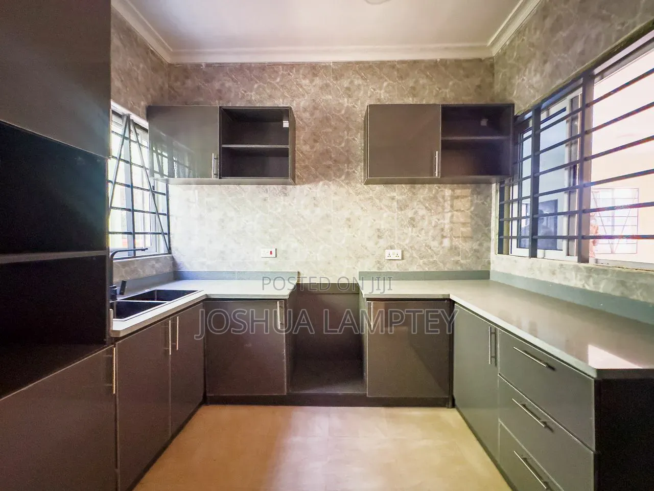 4bdrm House in Spintex Estate, Baatsona Total for sale