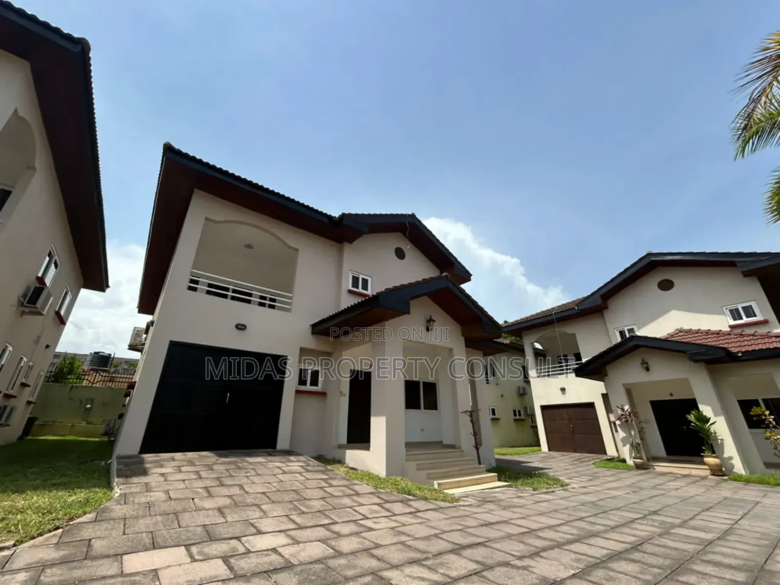 3bdrm Townhouse / Terrace in Airport for rent