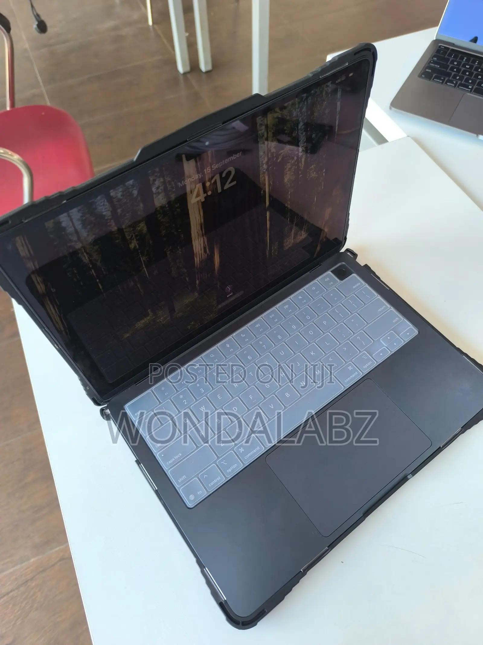 Laptop Apple MacBook Air 2025 M4 13-inch 16GB Apple M4 Pro SSD 512GB