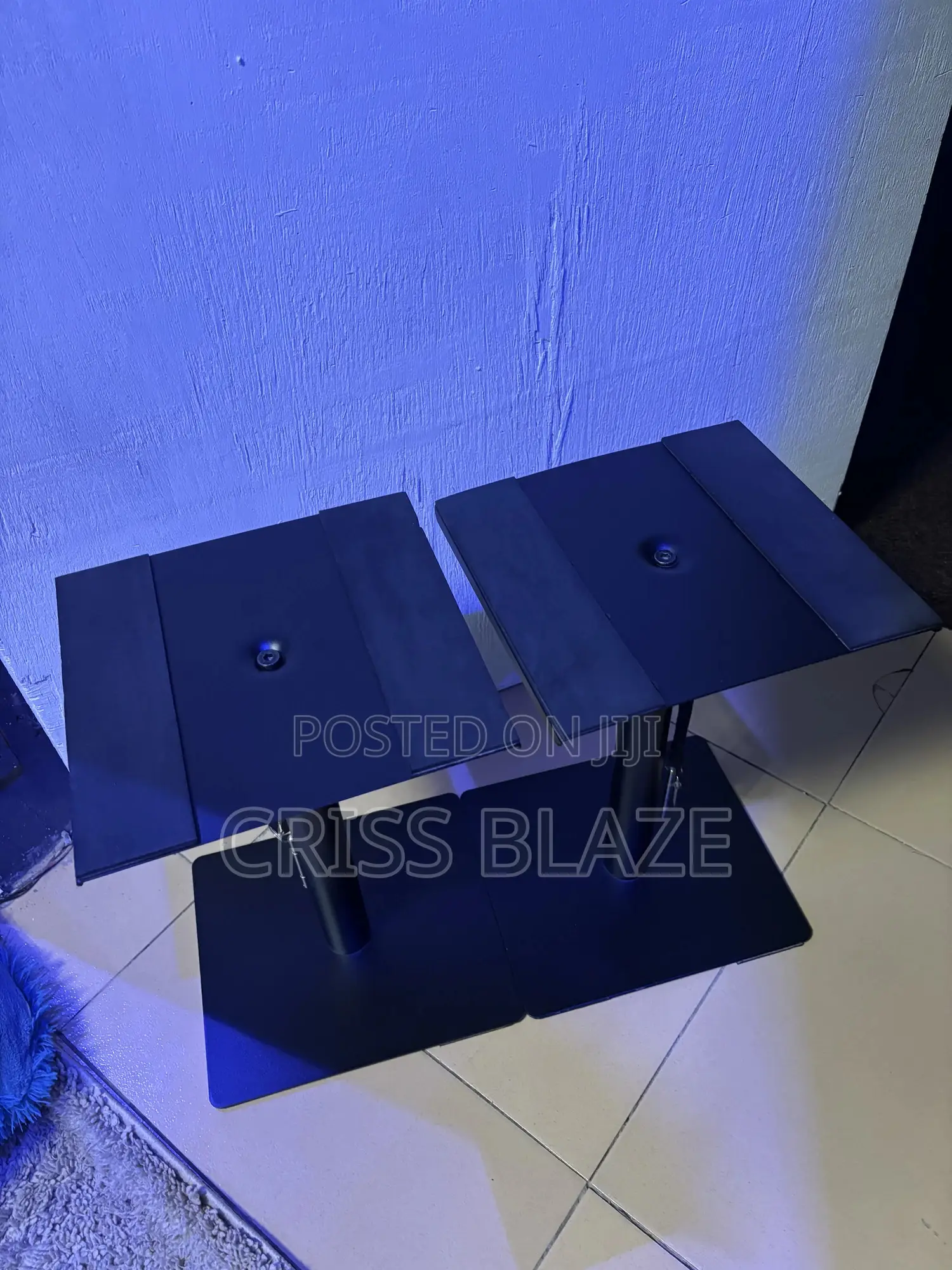 Studio Monitors Stand