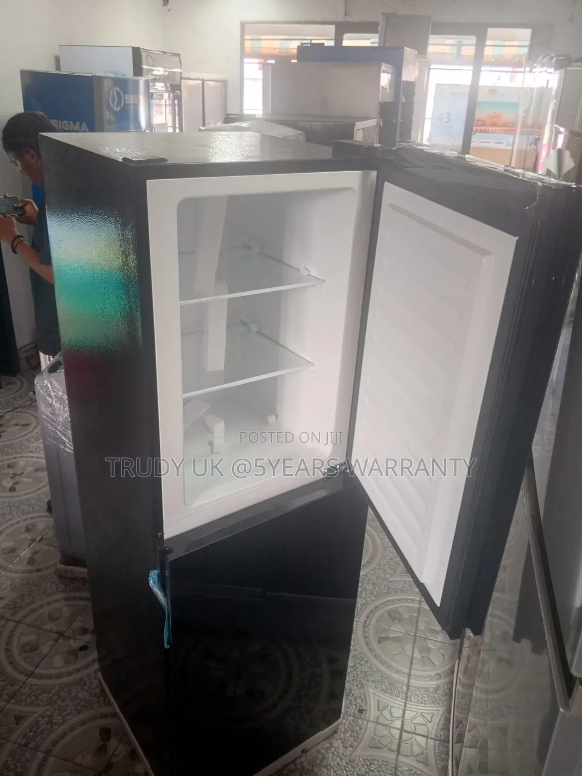 Westpool Chill Max 243liters Top Freezer