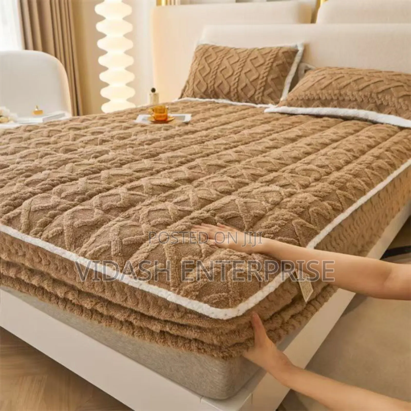 "Sleep in Full Velvet Comfort With Taffeta Velvet 3-Piece Fitted Set