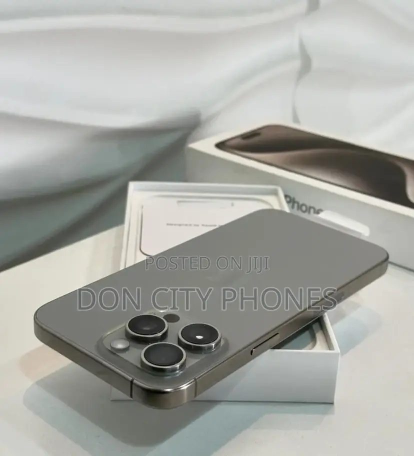 Apple iPhone 15 Pro Max 256 GB Silver