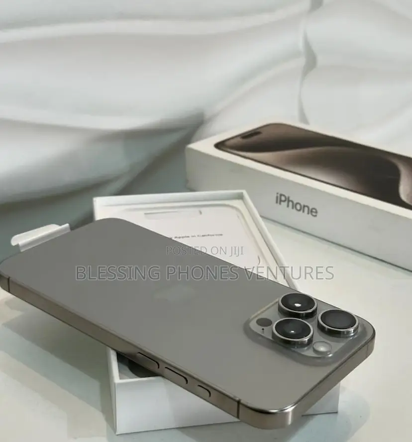 Apple iPhone 15 Pro Max 256 GB Silver
