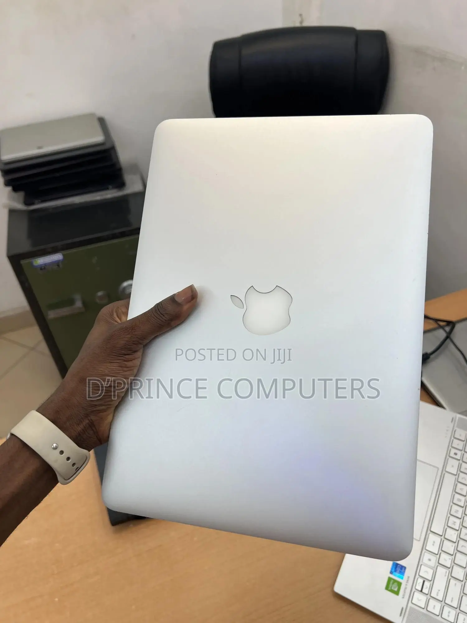 Laptop Apple MacBook Pro 2015 8GB Intel Core i5 SSD 512GB