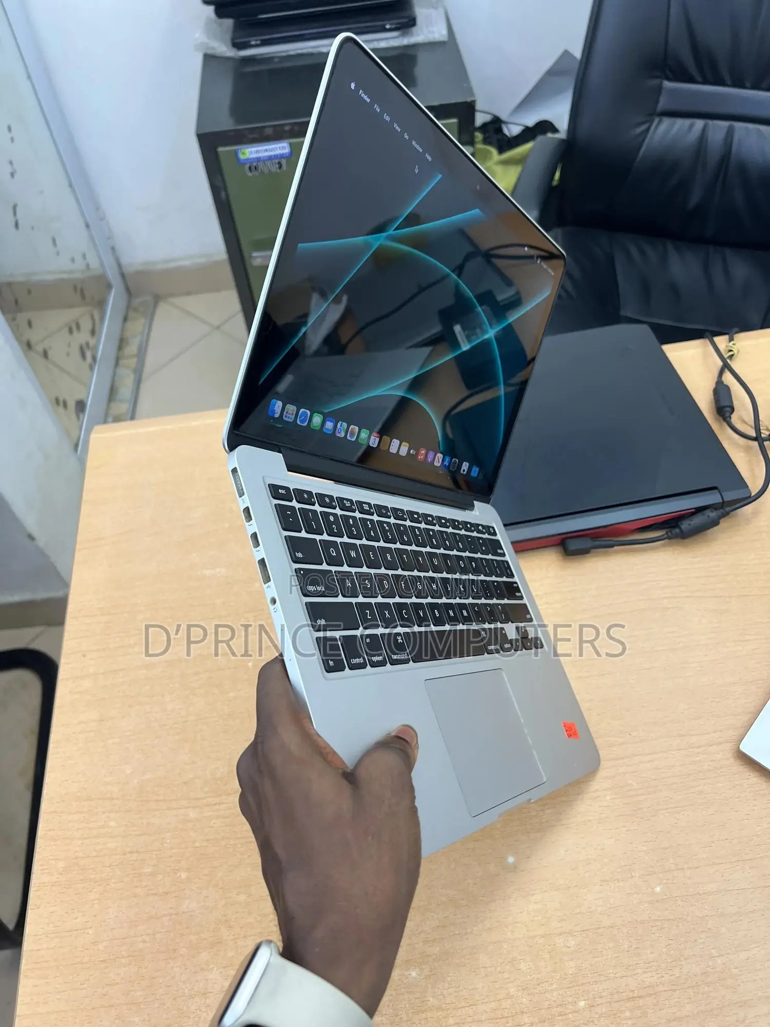 Laptop Apple MacBook Pro 2015 8GB Intel Core i5 SSD 512GB