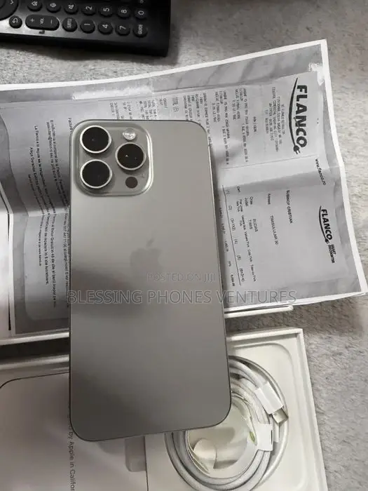 Apple iPhone 15 Pro Max 256 GB Silver