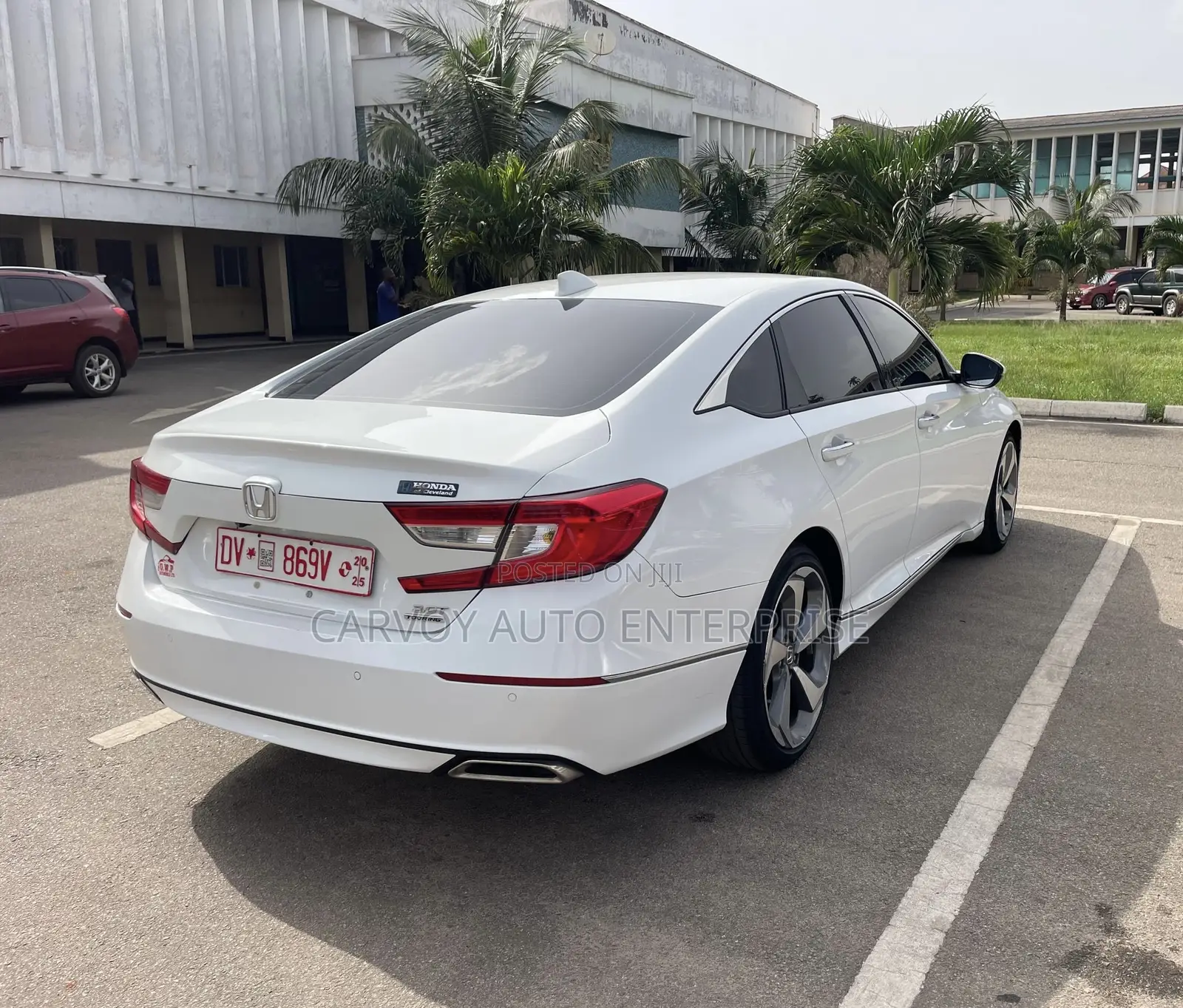 Honda Accord Touring 2.0T 2018 White