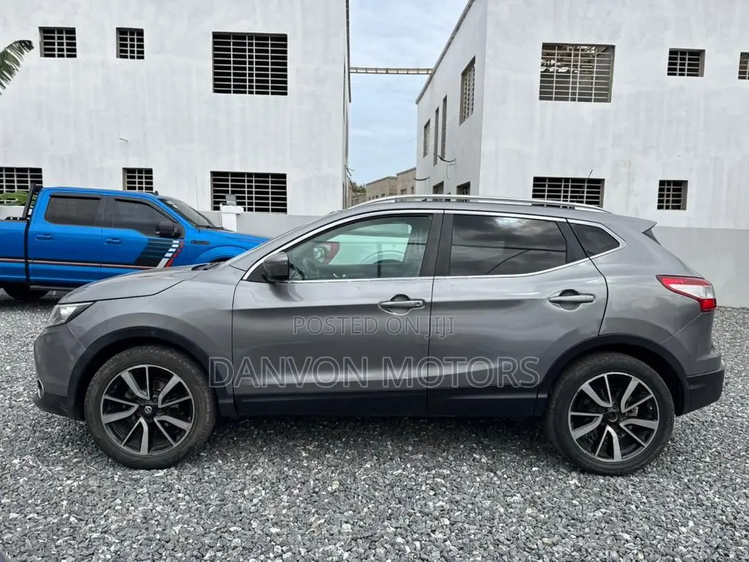 Nissan Qashqai 2017 Gray