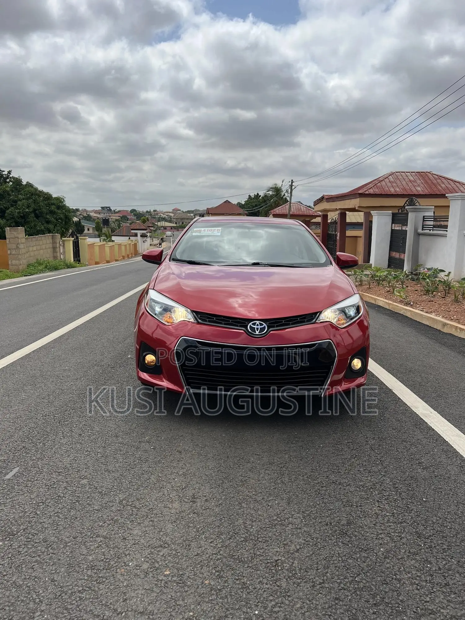 Toyota Corolla LE 4dr Sedan (1.8L 4cyl CVT) 2016 Red