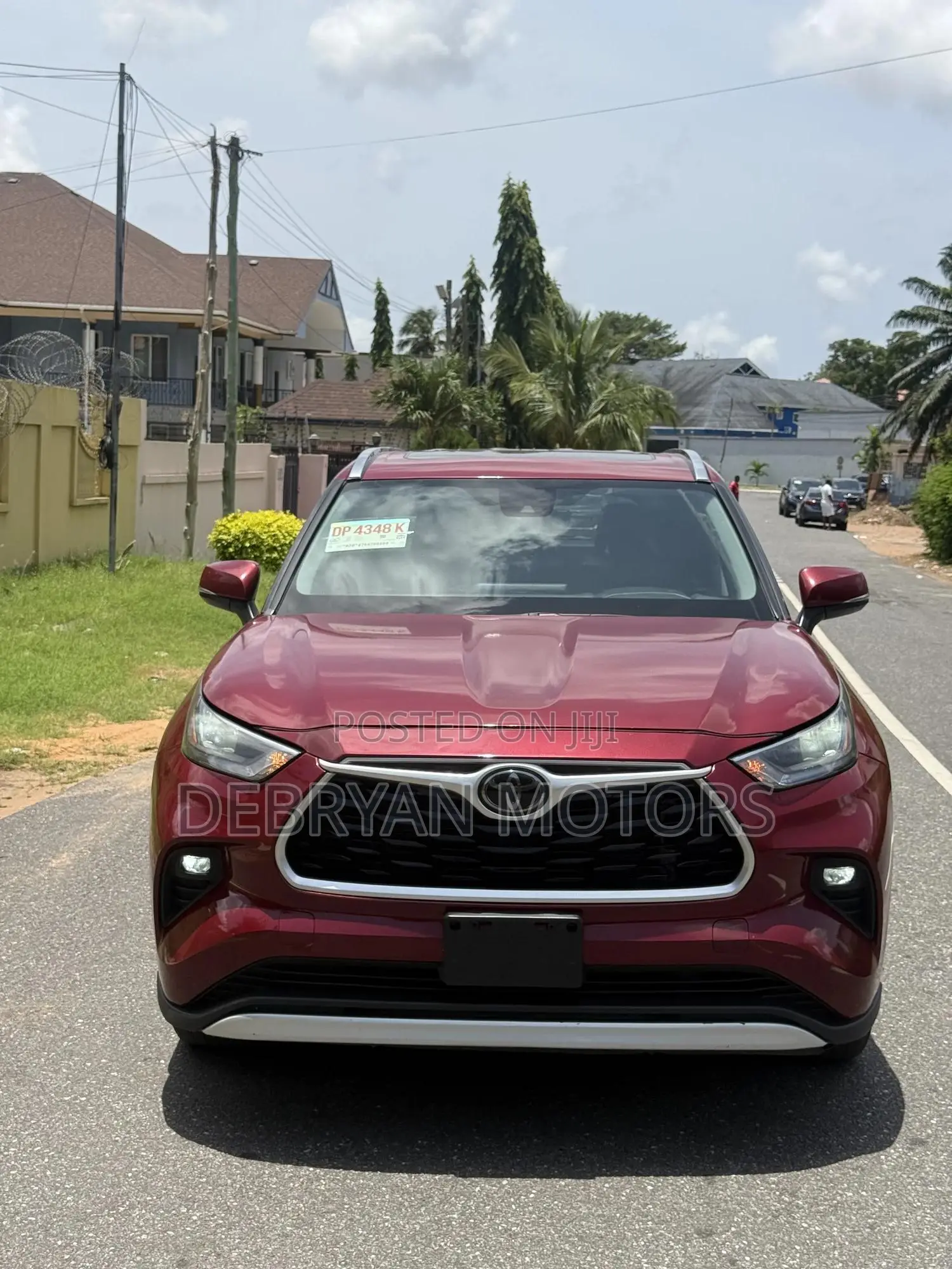 Toyota Highlander XLE 2021 Red