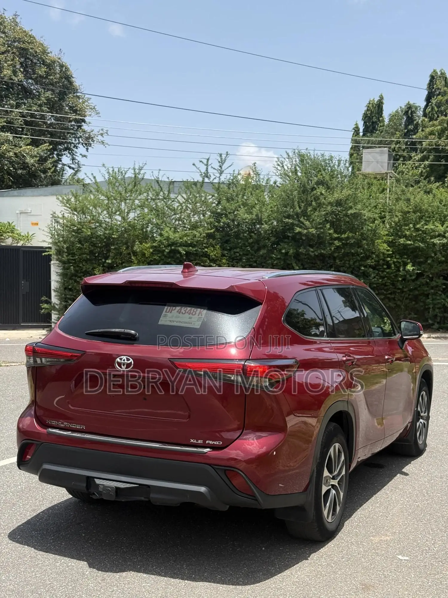 Toyota Highlander XLE 2021 Red
