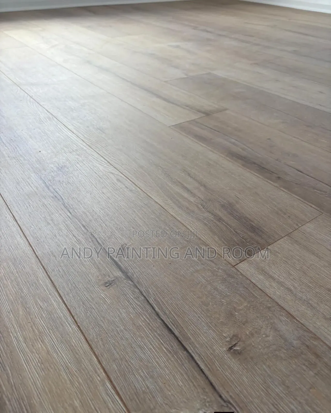 Stylish Installation of Vinyl Tiles