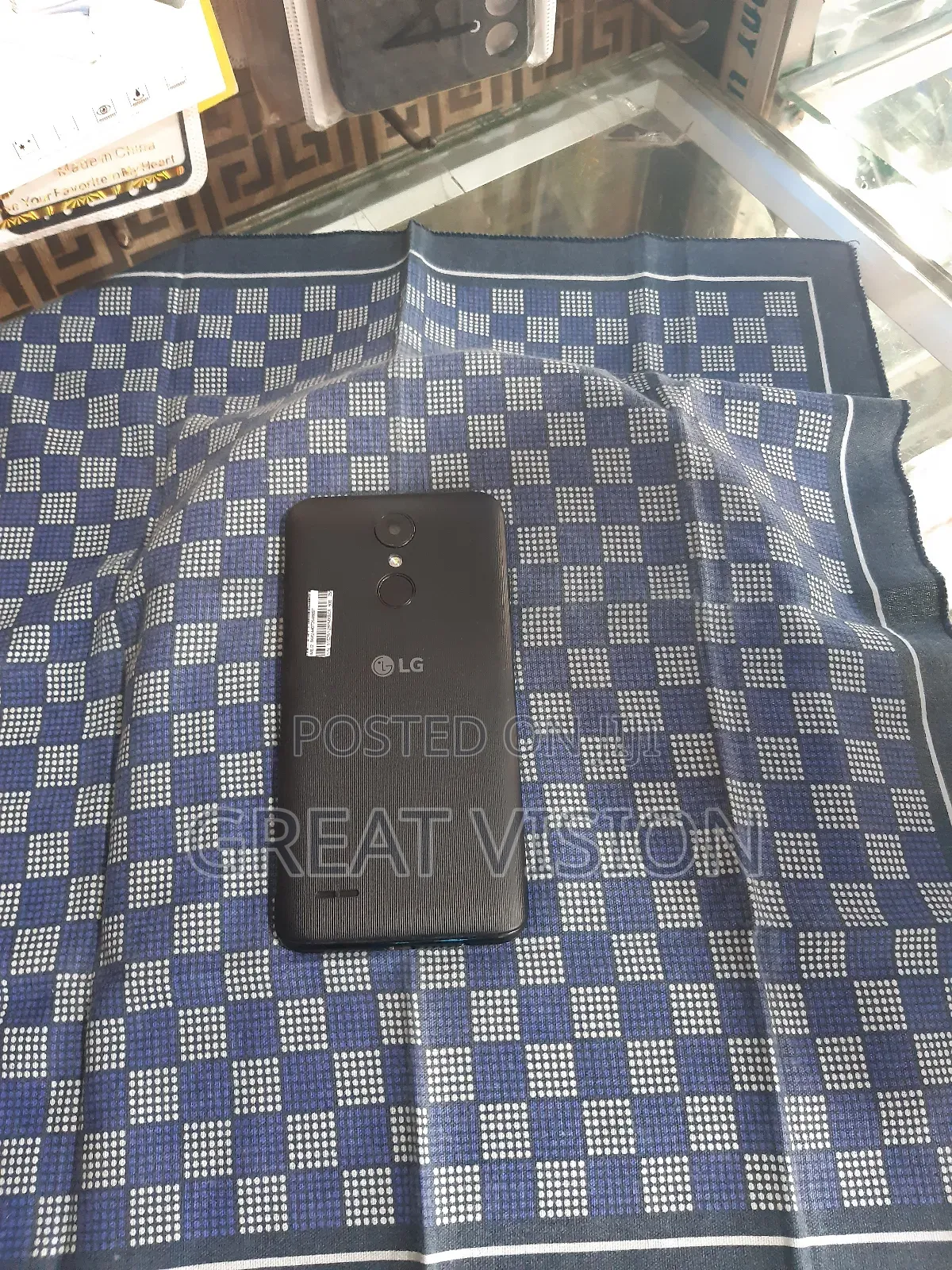 LG K4 8 GB Black