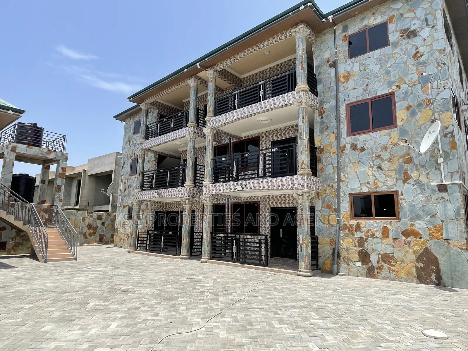 2bdrm Apartment in Lashibi, Sakumono for rent
