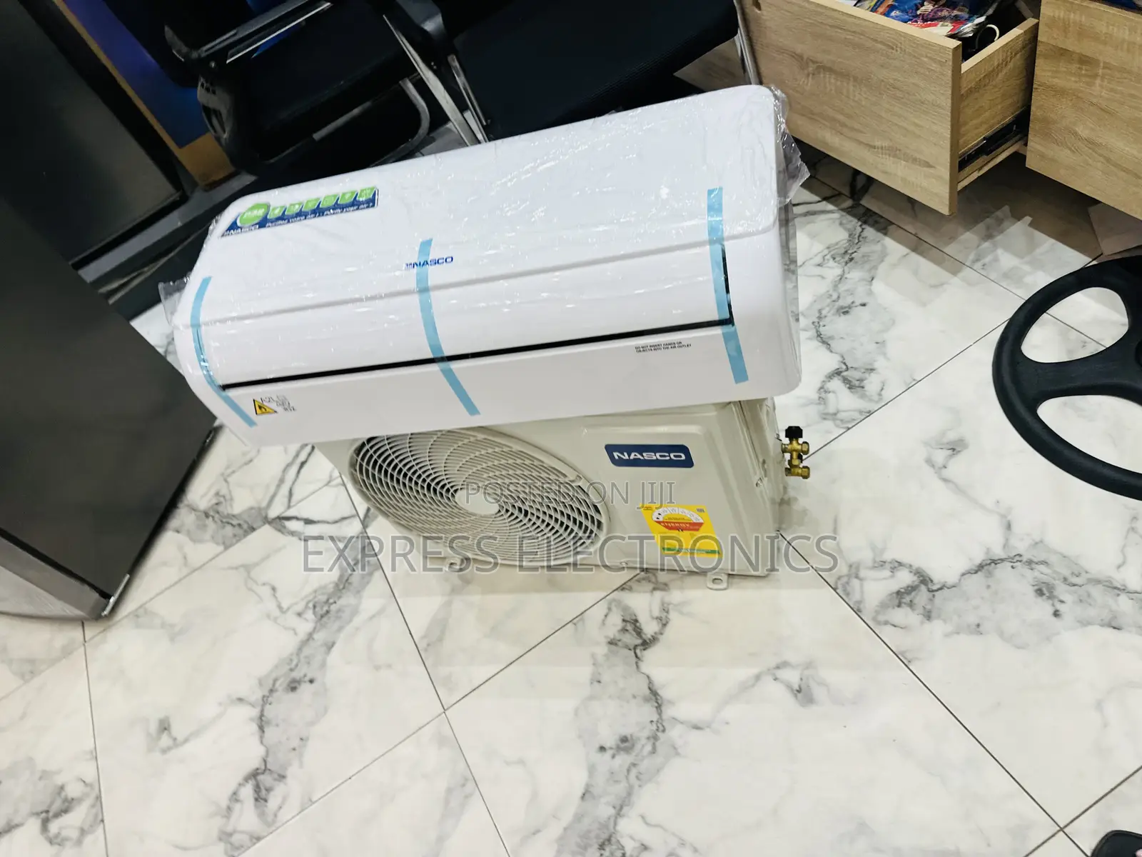 High Quality Air Flow Split Inverter 1.5hp Back Dual