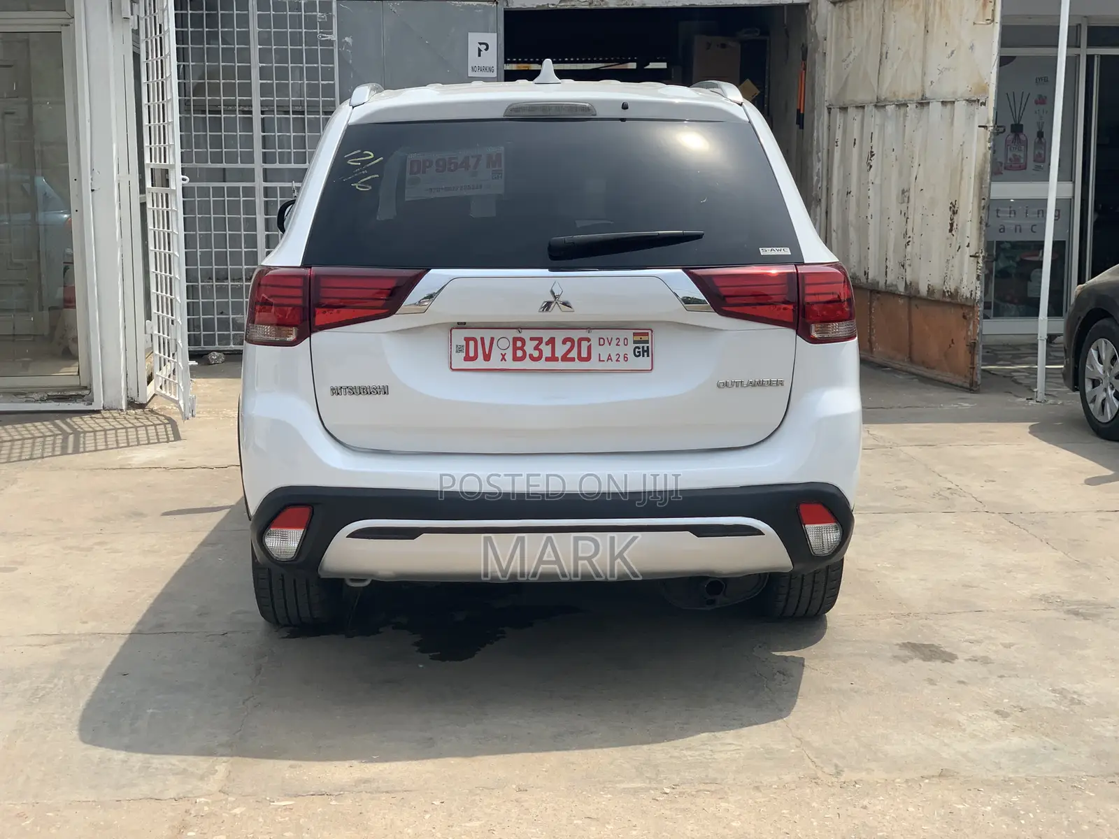 Mitsubishi Outlander 2019 White