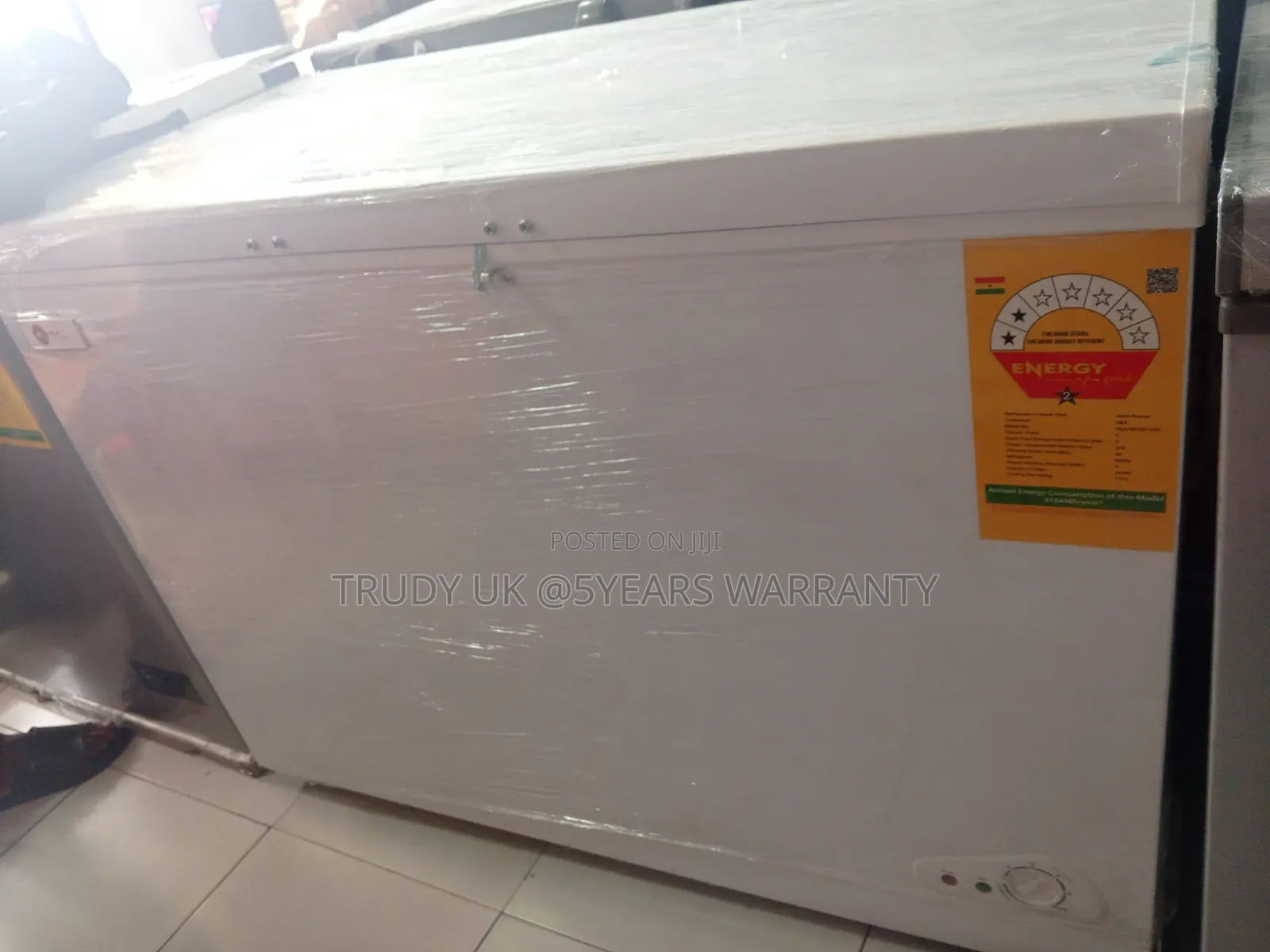 H and a Ice Max Deep Chest Freezer