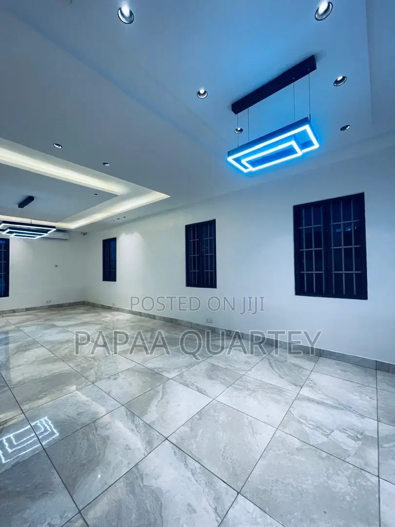 4bdrm House in East Legon for sale