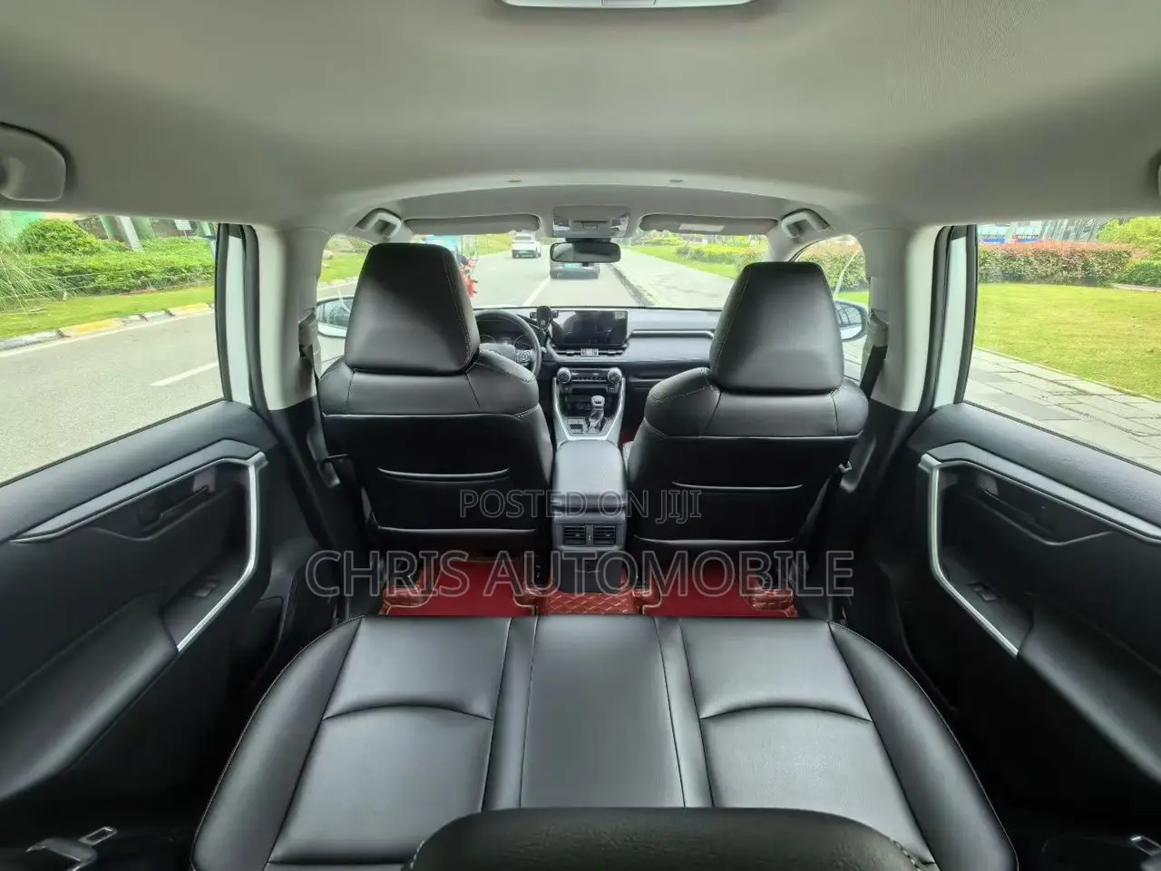 Toyota RAV4 2024 White