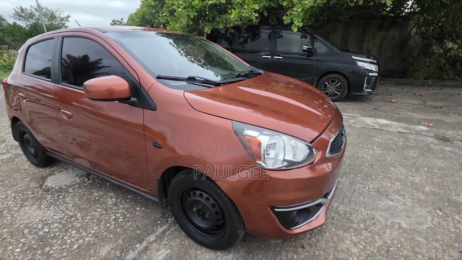 Mitsubishi Mirage ES 2017 Orange