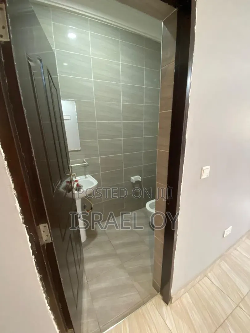 2bdrm Apartment in Adjiringanor, Adjiriganor for rent