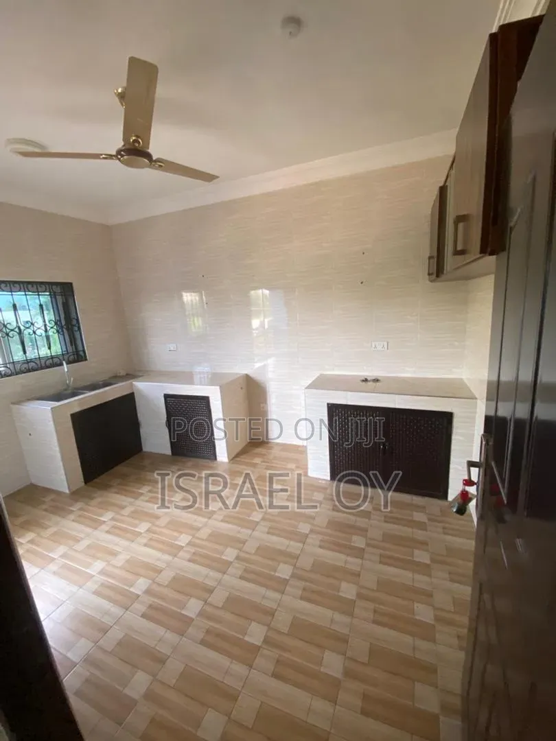 2bdrm Apartment in Adjiringanor, Adjiriganor for rent