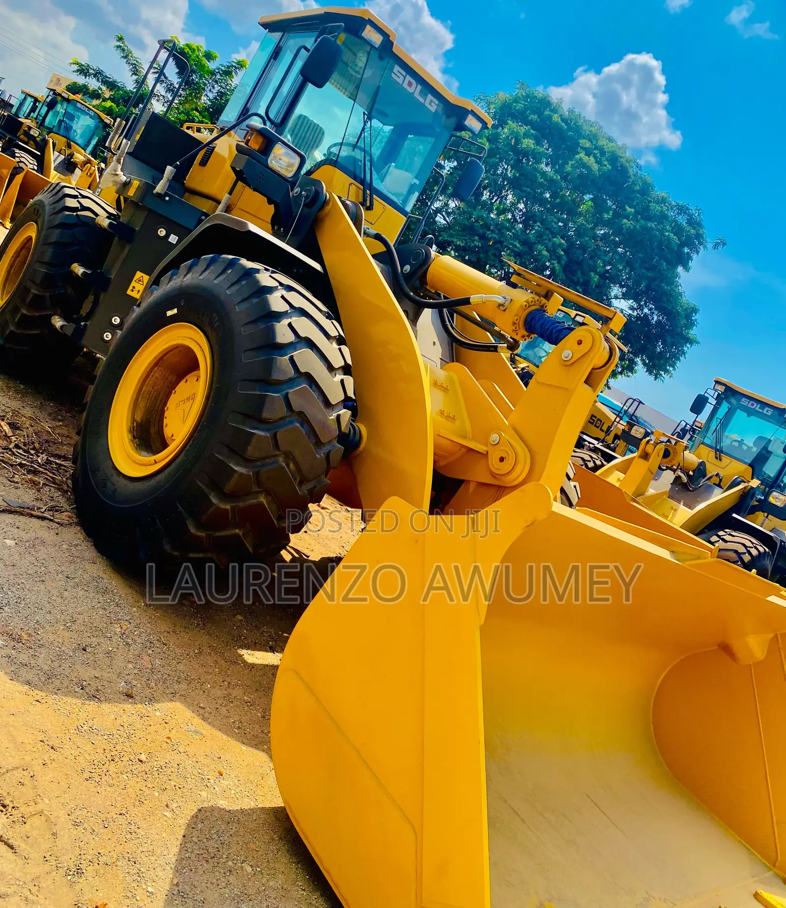 Shacman SDLG 956 and 953 Wheels Loader