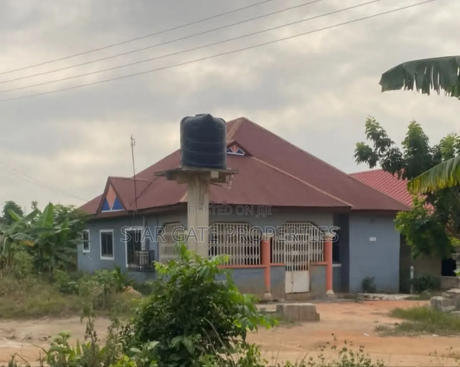 4bdrm House in Kenyasi Adwumam, Kumasi Metropolitan for sale