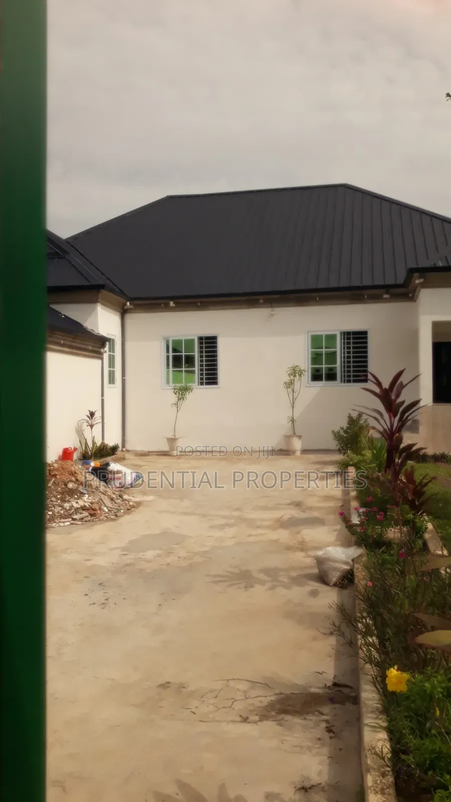 5bdrm House in Accra Metropolitan for rent
