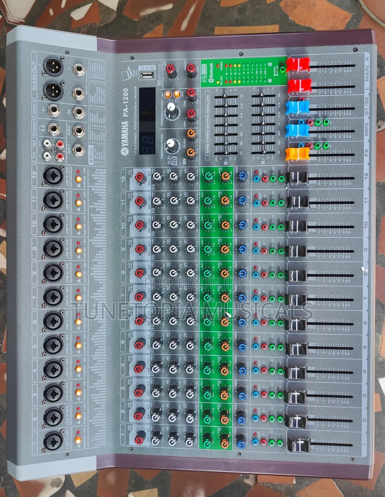 Yamaha Pa-1200 12-Channel Audio Mixer.