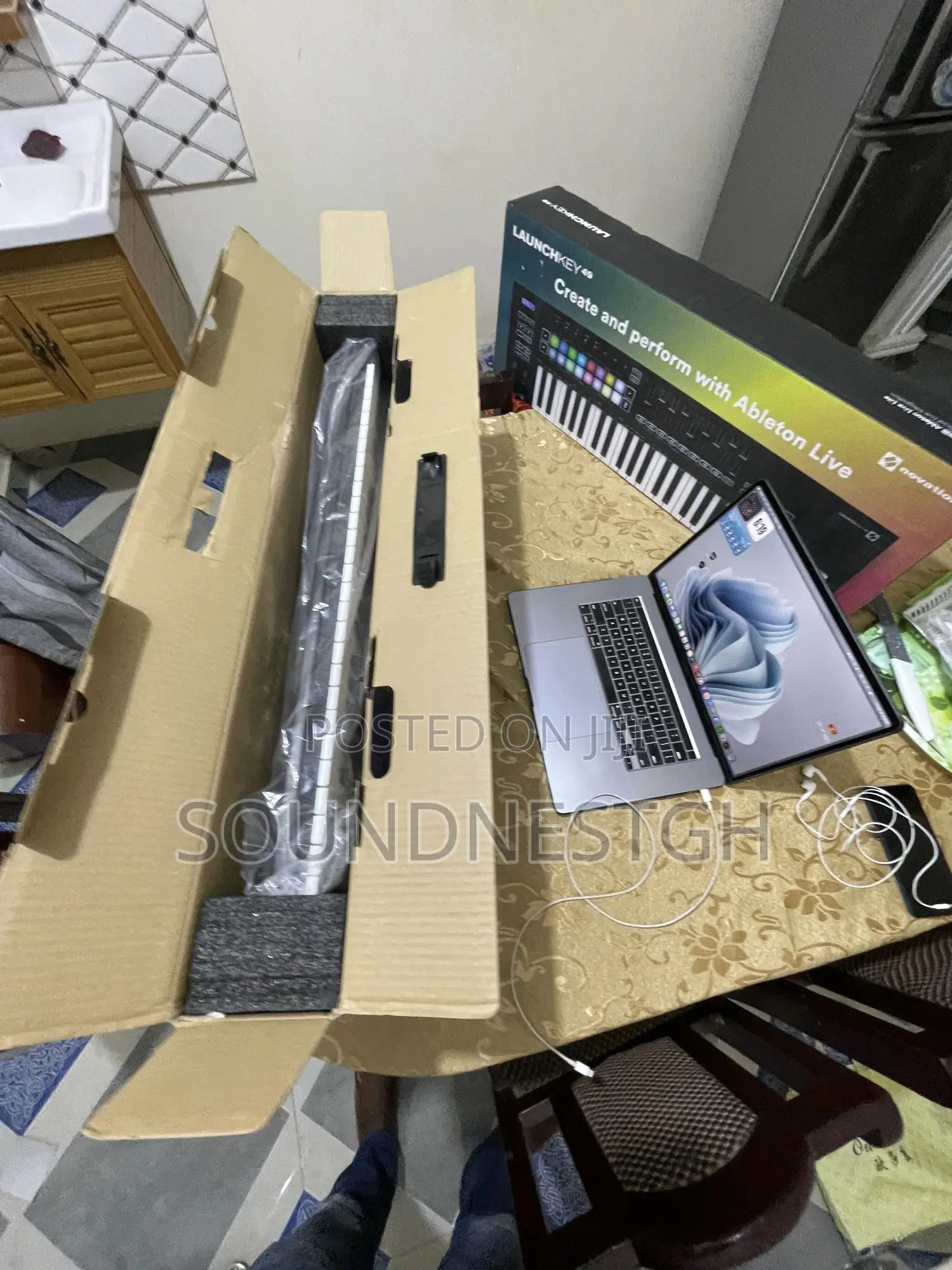 Novation Launchkey 49 Mk3 Midi