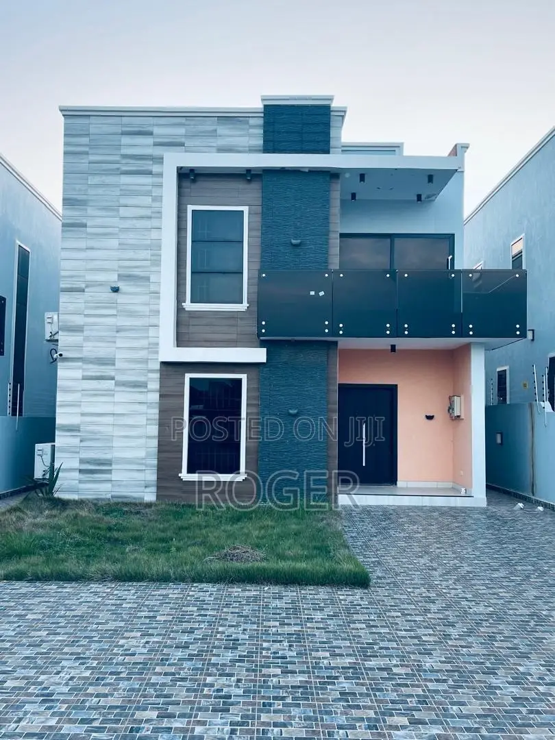 4bdrm House in East Legon Ogbojo for sale
