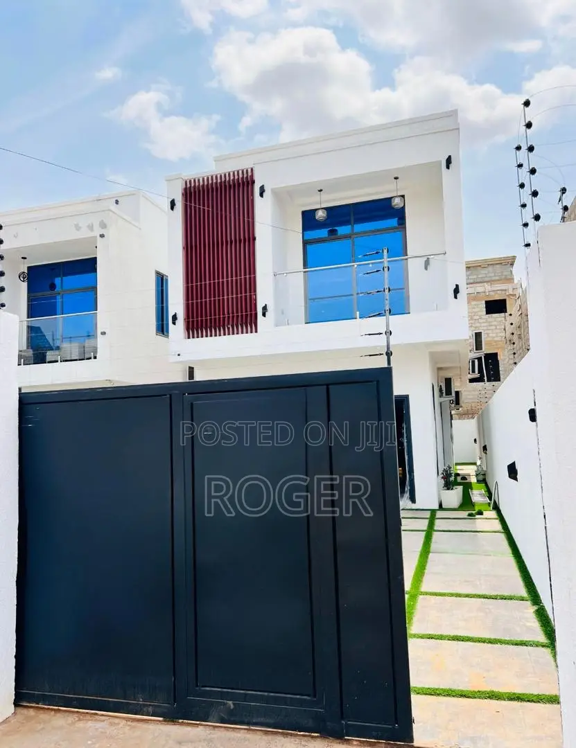 4bdrm House in East Legon Ogbojo for sale