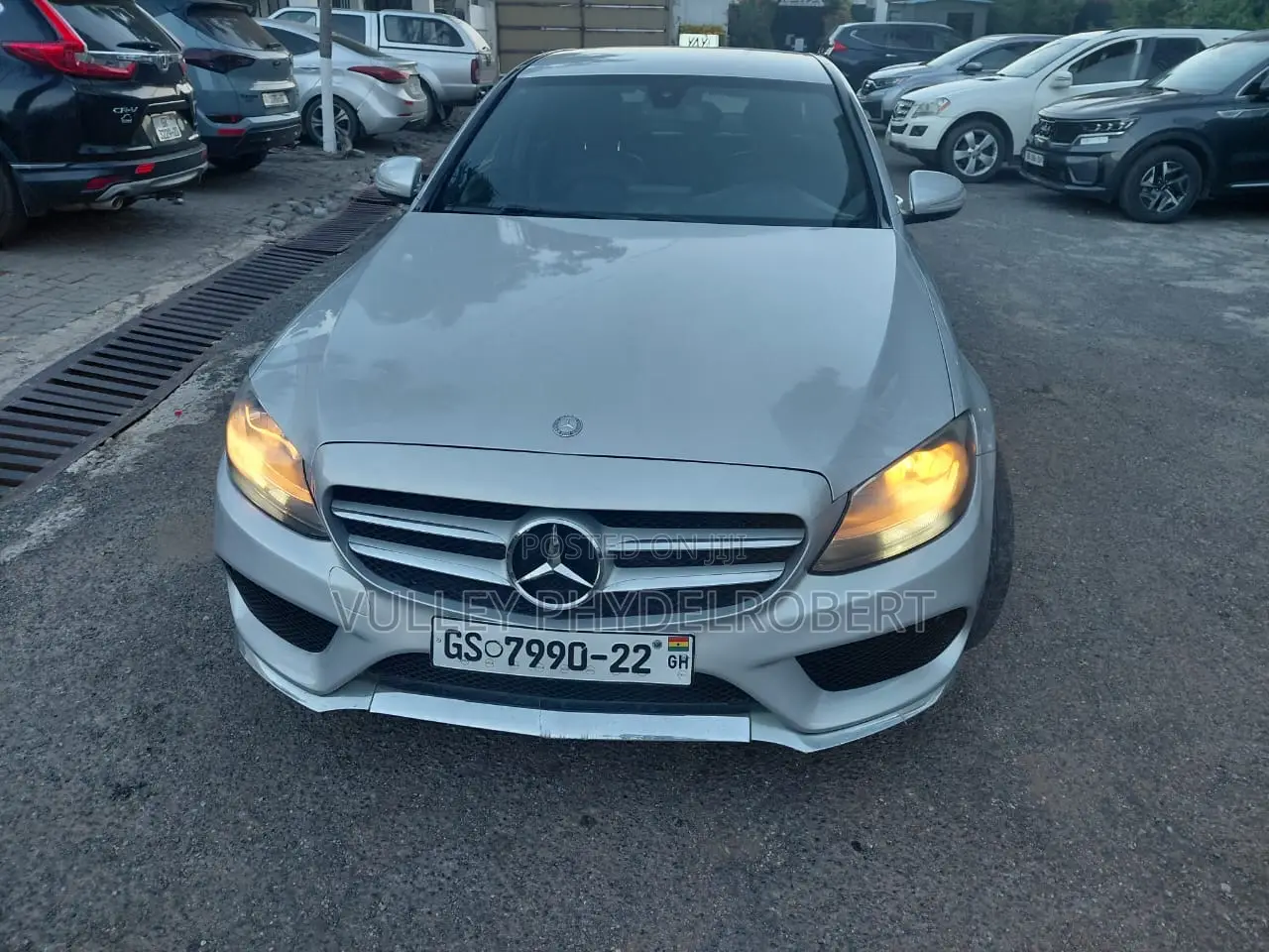 Mercedes-Benz C200 2016 Gray