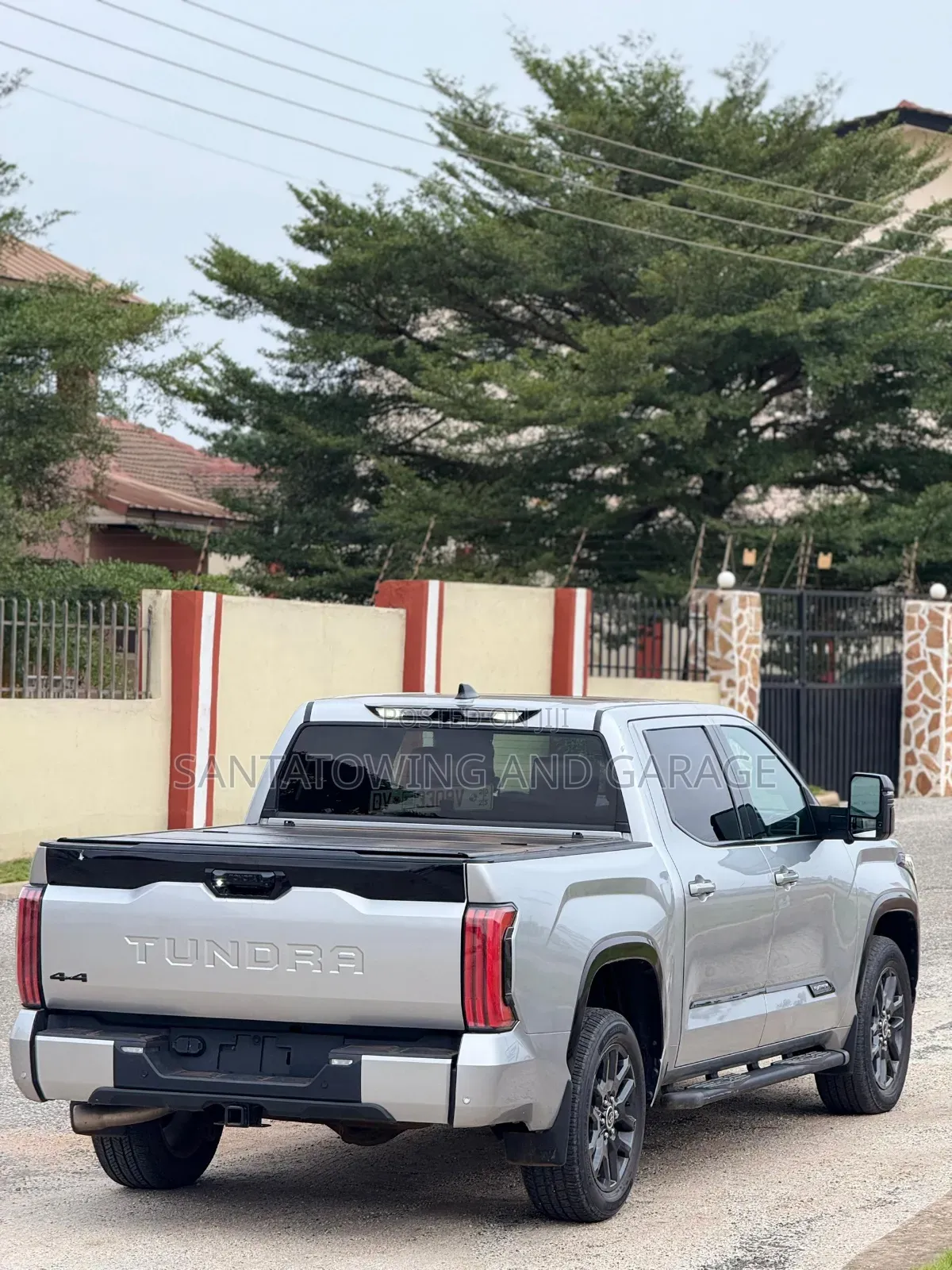 Toyota Tundra 2024 Silver