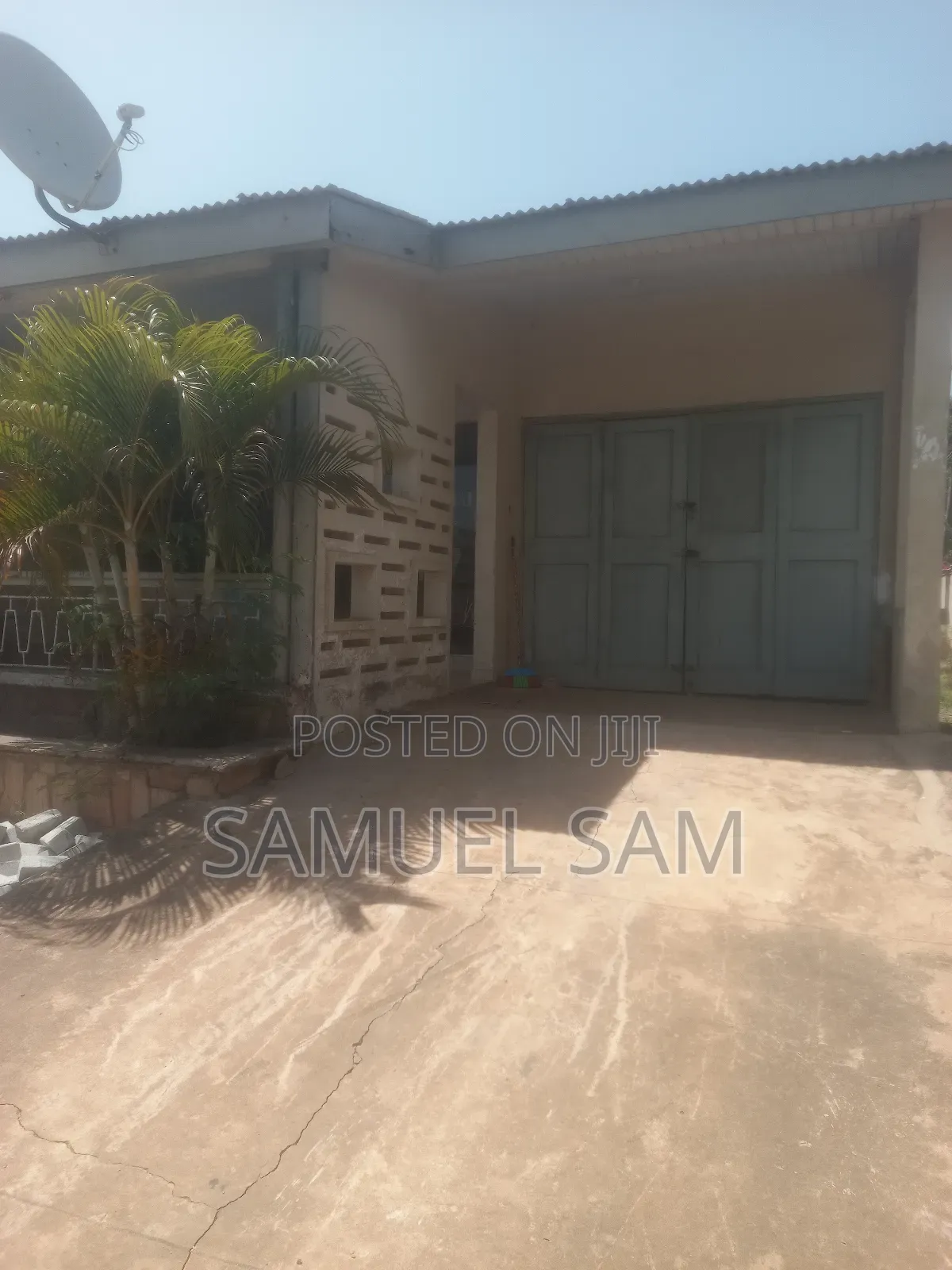 7bdrm House in Tema Community 11 for rent