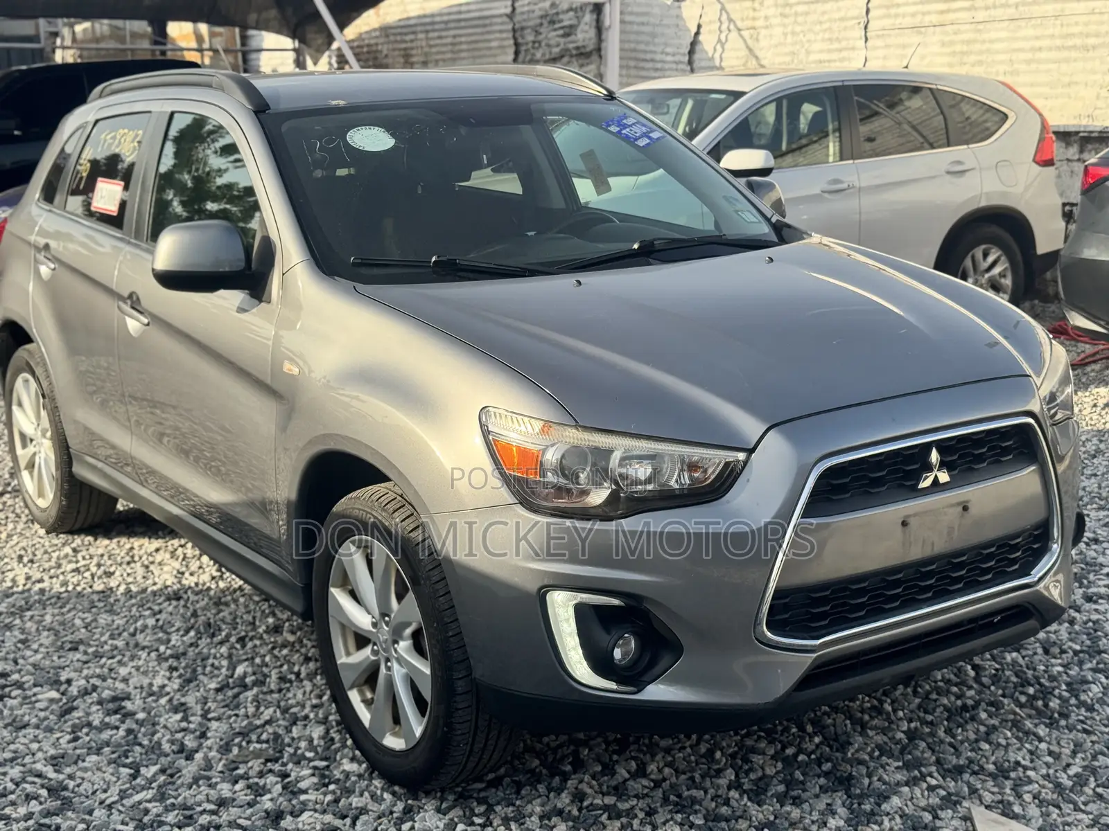 Mitsubishi Outlander SE 4dr SUV AWD (2.4L 4cyl CVT) 2015 Silver