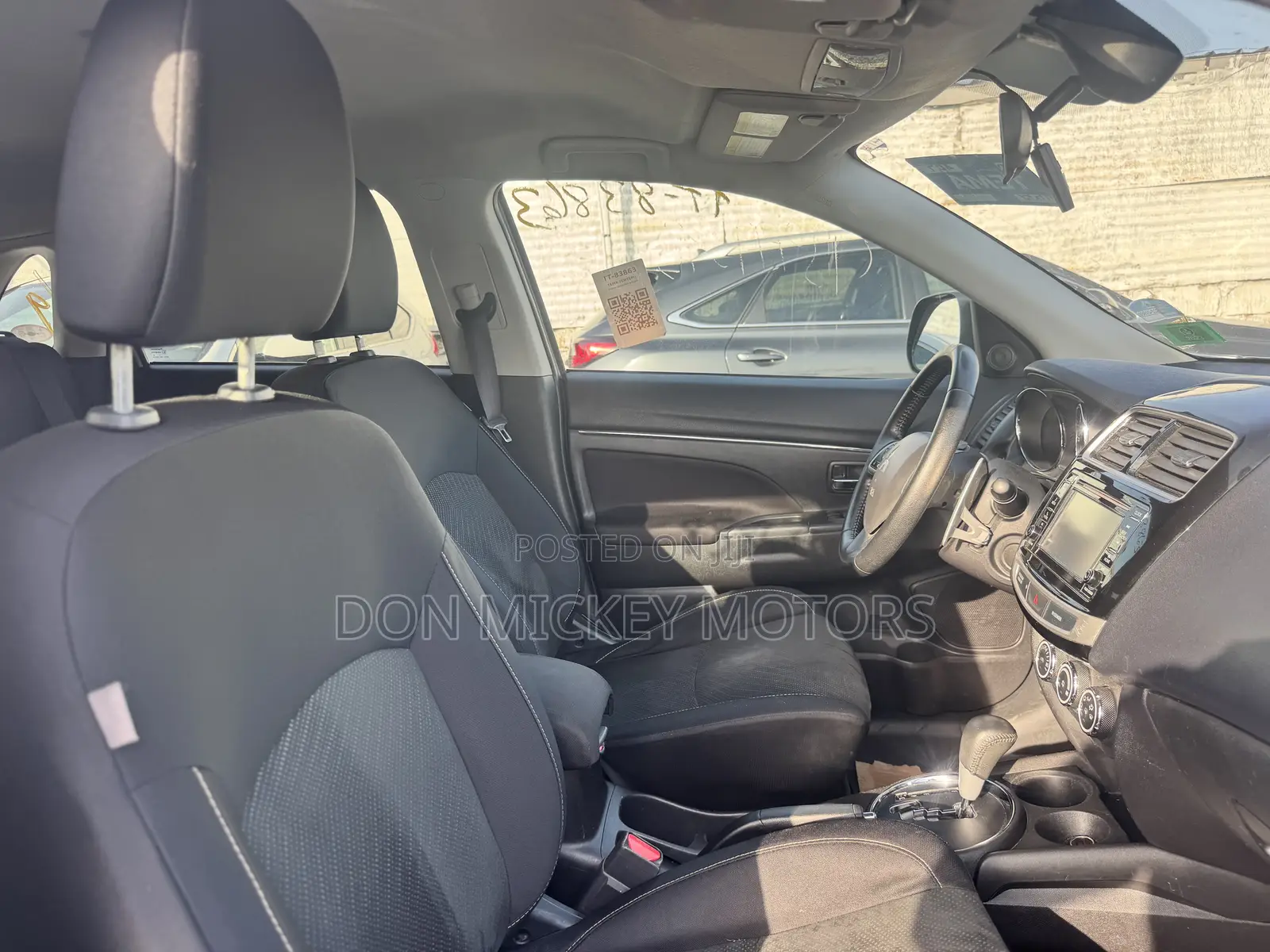 Mitsubishi Outlander SE 4dr SUV AWD (2.4L 4cyl CVT) 2015 Silver