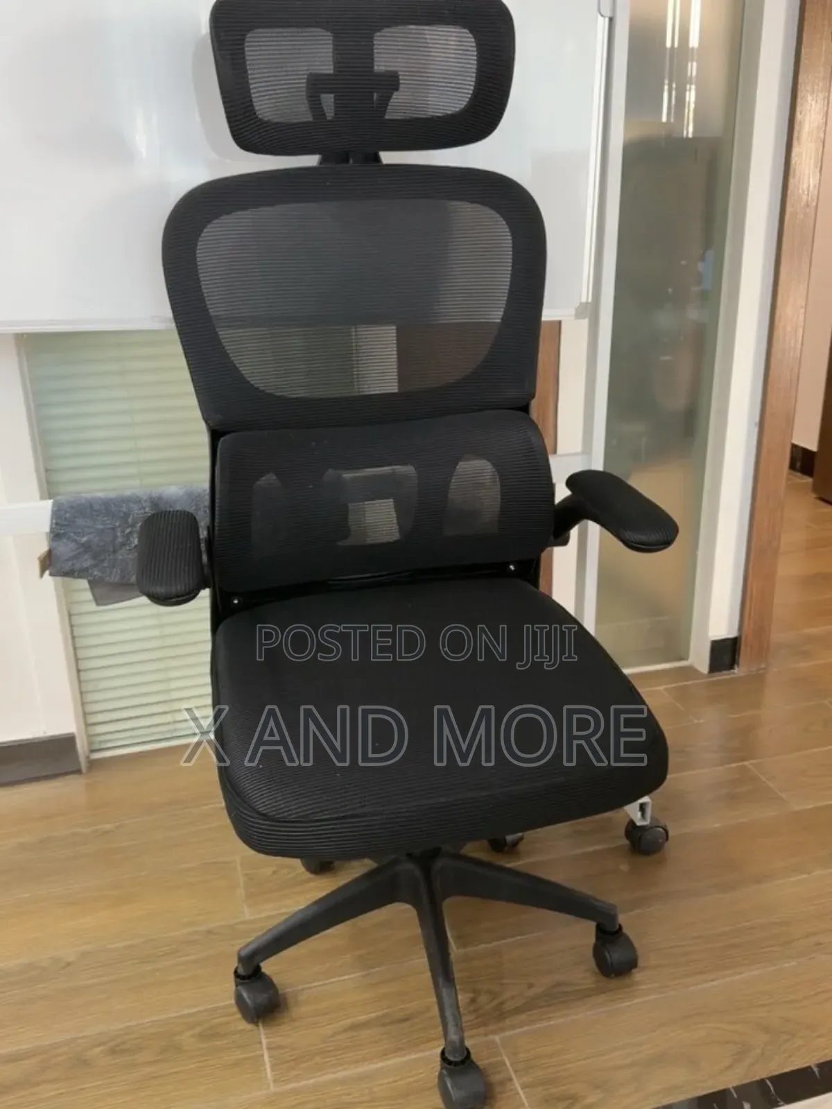 Modernn Swivel Chair for Office Home