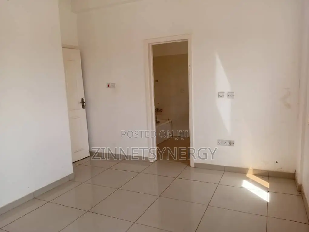 2bdrm Apartment in Devtraco, Community 25 for sale