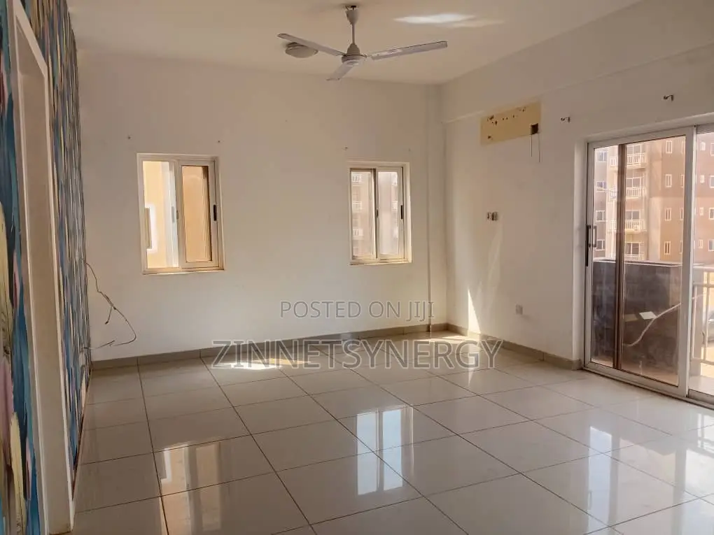 2bdrm Apartment in Devtraco, Community 25 for sale