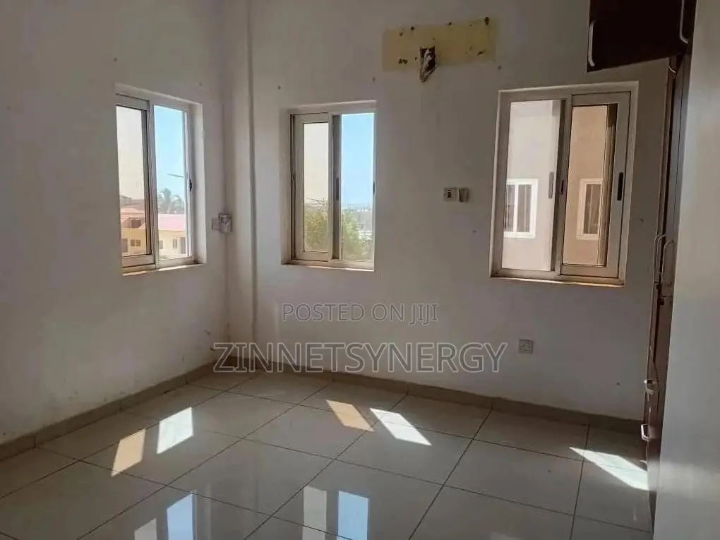 2bdrm Apartment in Devtraco, Community 25 for sale