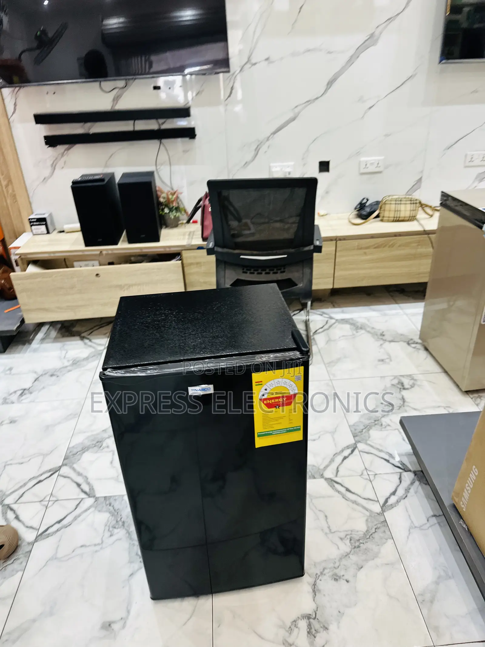 Mesmerizing New Black Nasco Table Top Fridge Single Door