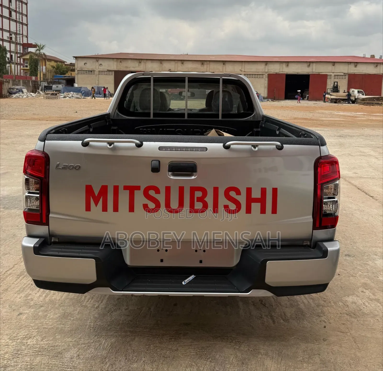 New Mitsubishi L200 2023 Silver