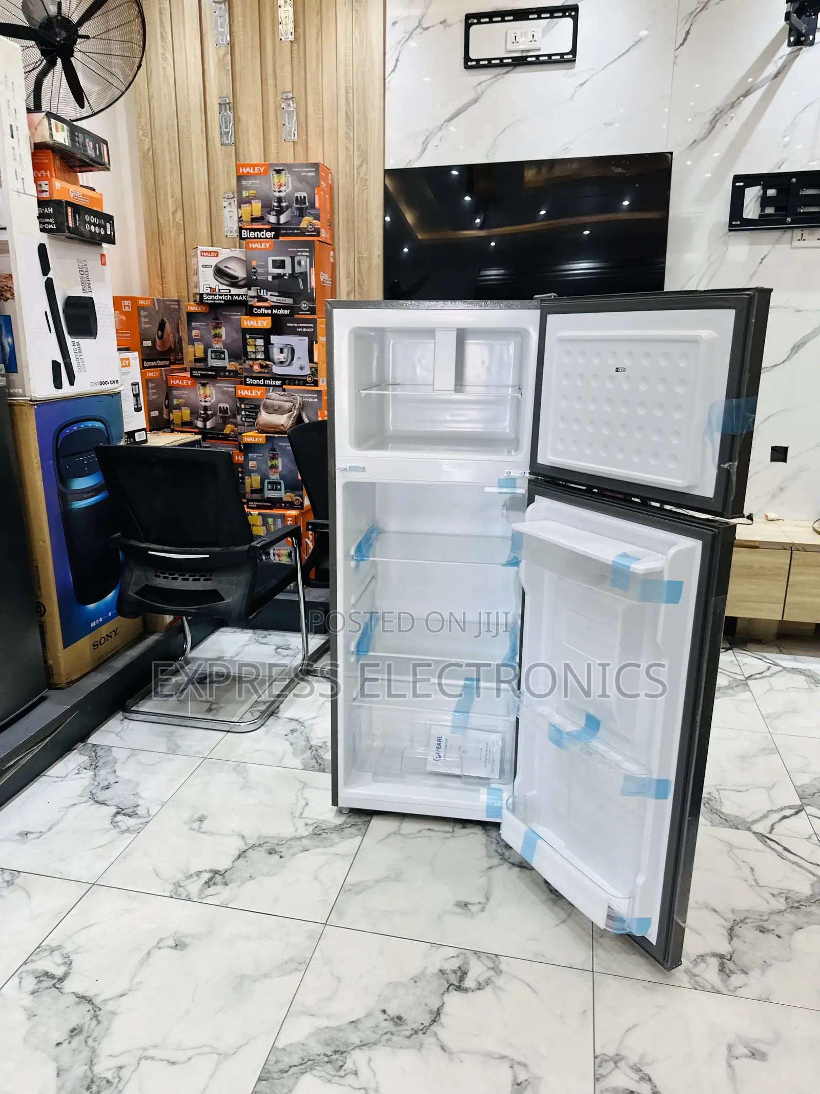 Zealous Sleek 197l Double Door With Water Dispenser Fridge