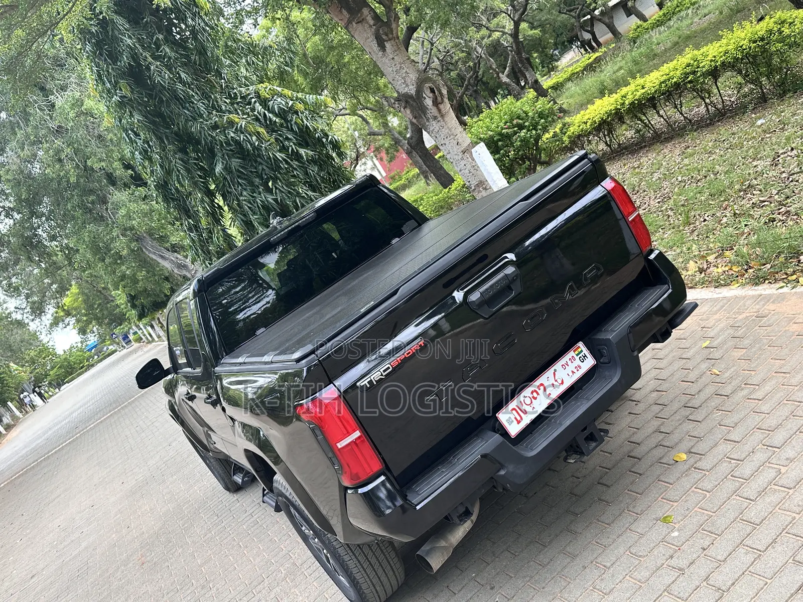 Toyota Tacoma SR5 Double Cab 5' Bed AT 2024 Black