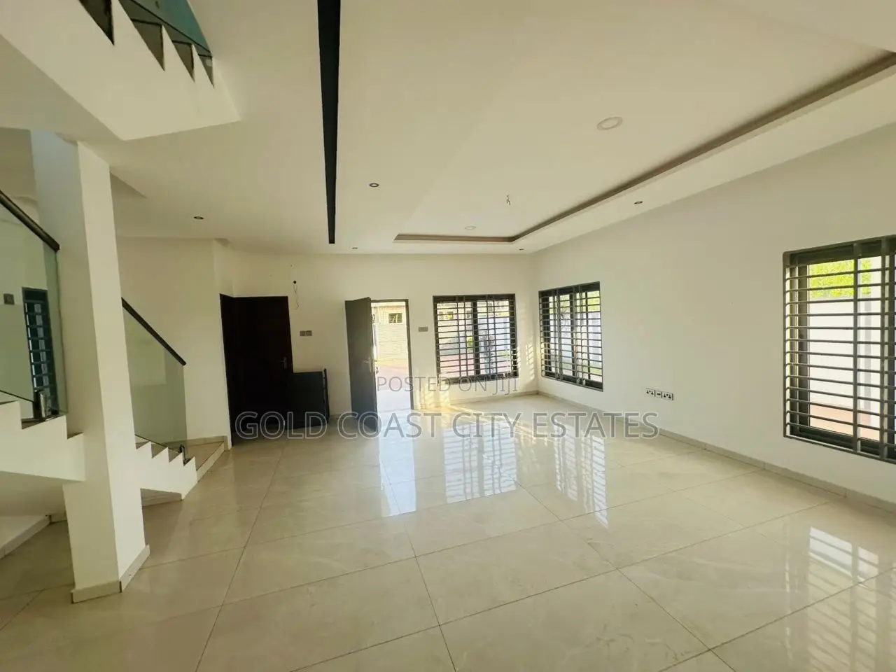 4bdrm House in Community 25 for sale