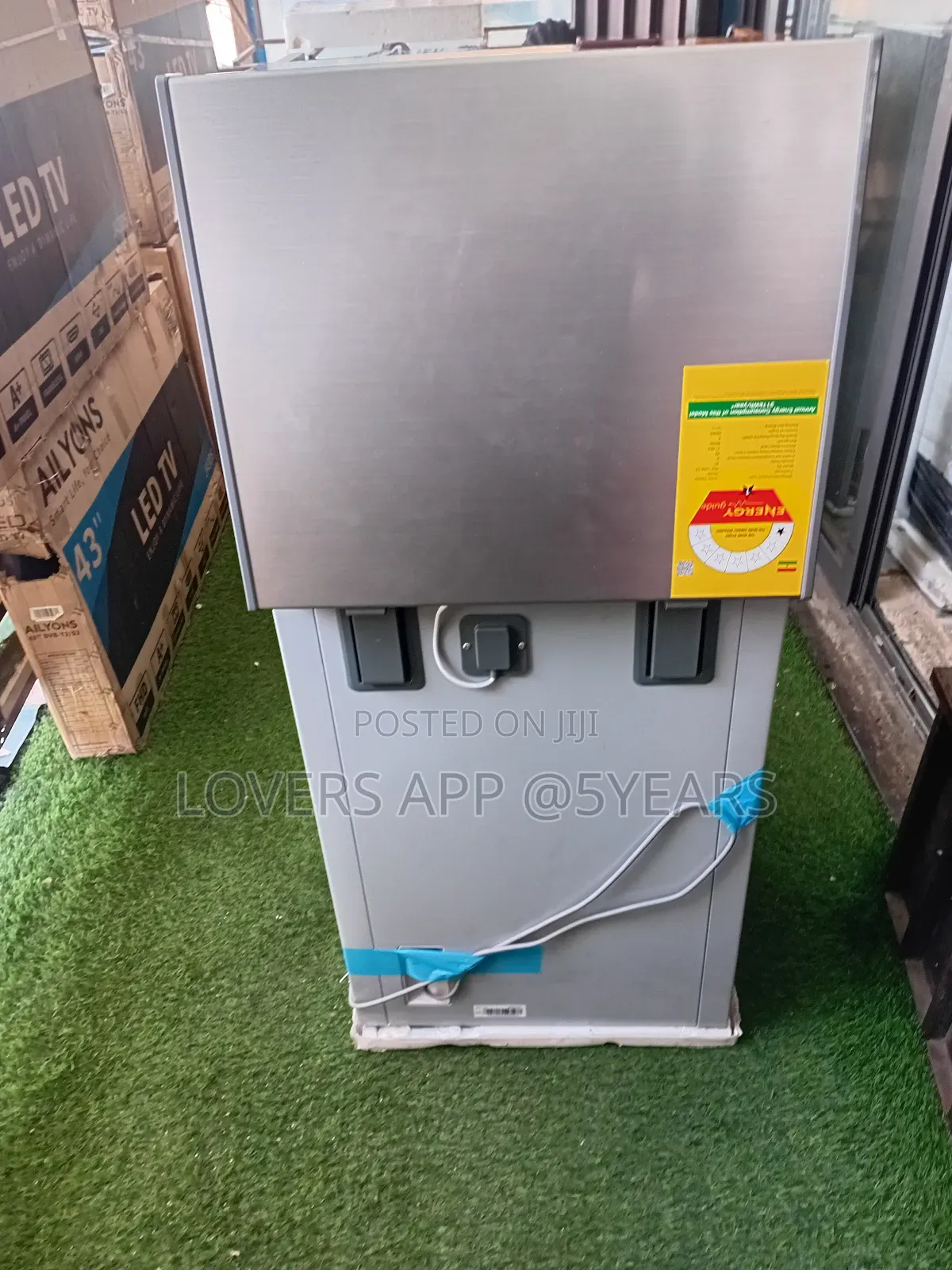 Solution Pearl 98-Litre Fridge – Small Size, Big Performance